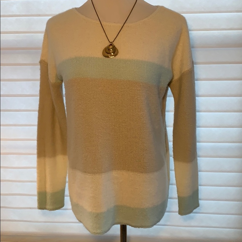 GAP Wool Blend Crew Neck Sweater